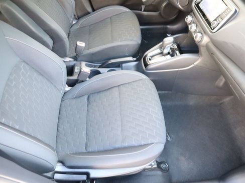 Used 2022 Nissan Kicks S image 45