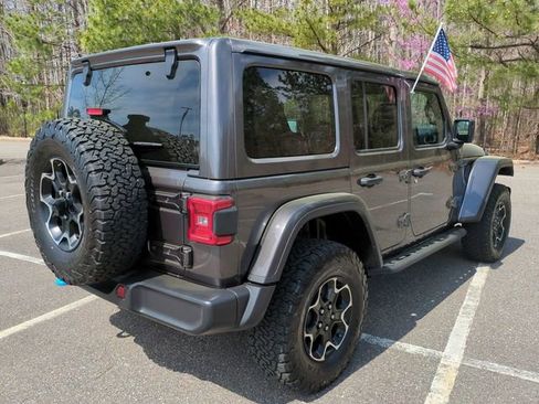 Used 2022 Jeep Wrangler Unlimited Rubicon 4xe image 4