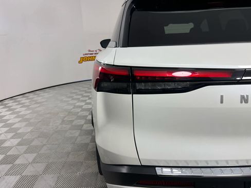 Used 2023 INFINITI QX60 Luxe w/ Cargo Package FWD image 12