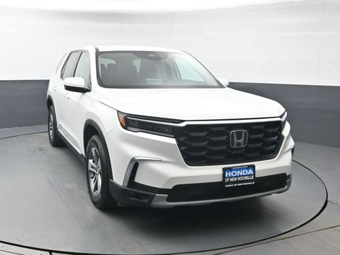 Certified 2024 Honda Pilot EX-L image 8