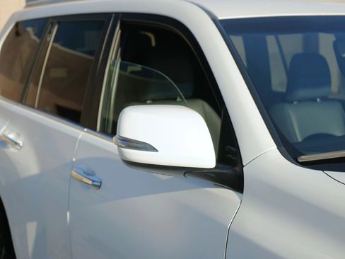 Used 2020 Lexus GX 460 Premium image 6