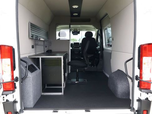 Used 2023 RAM ProMaster 1500 FWD image 8