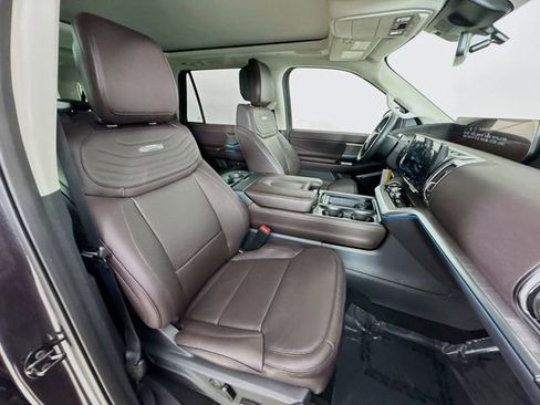New 2026 Ford Expedition Max Platinum w/ Platinum Ultimate Package AWD/4WD image 31