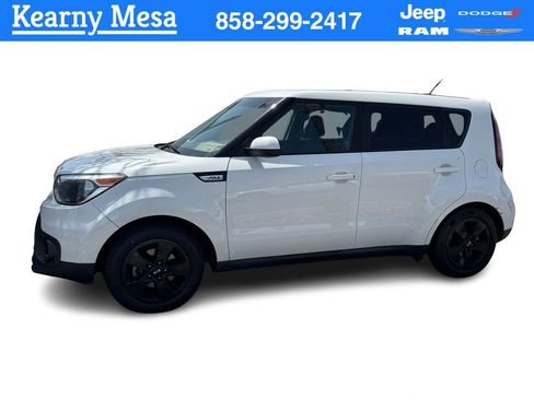 Used 2019 Kia Soul FWD image 1