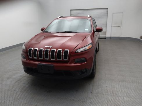 Used 2017 Jeep Cherokee Latitude w/ Comfort/Convenience Group AWD/4WD image 15