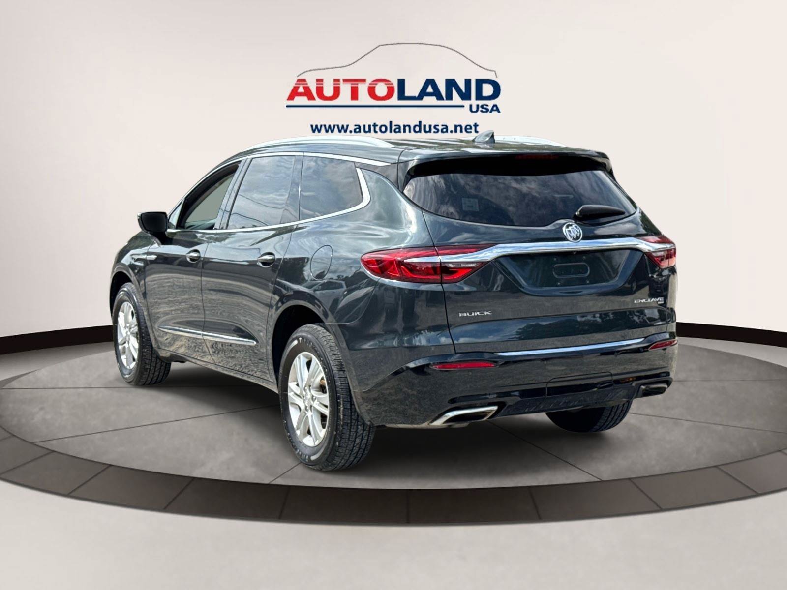 Used 2018 Buick Enclave Essence AWD/4WD image 5