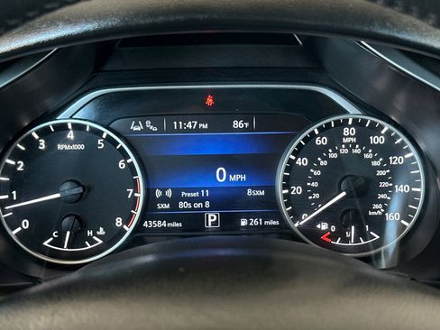 Used 2021 Nissan Murano SV image 23