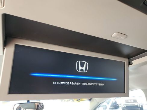 Used 2011 Honda Odyssey Touring image 32