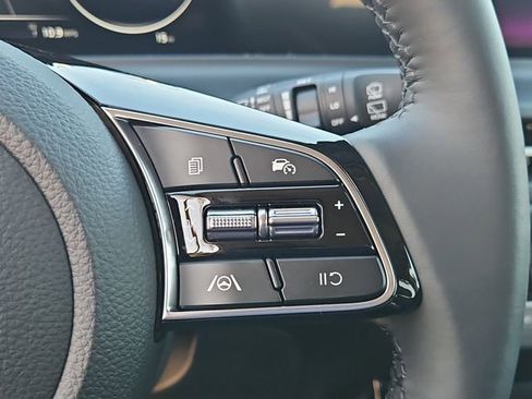 New 2026 Kia Seltos EX image 18