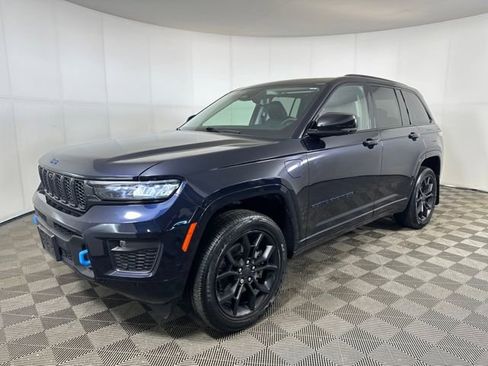 Used 2023 Jeep Grand Cherokee 30th Anniversary image 7