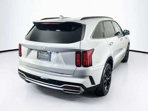 Used 2022 Kia Sorento SX FWD image 9