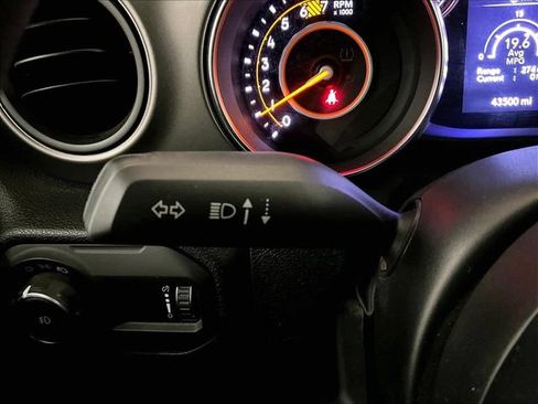 Used 2023 Jeep Wrangler Sport AWD/4WD image 30