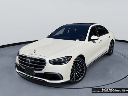 Used 2022 Mercedes-Benz S 500 4MATIC image 1