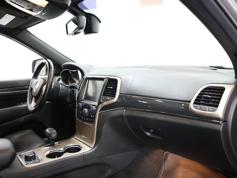 Used 2014 Jeep Grand Cherokee Overland AWD/4WD image 23