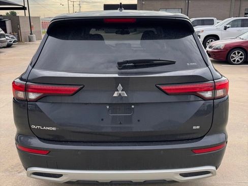 Used 2024 Mitsubishi Outlander SE AWD/4WD image 7