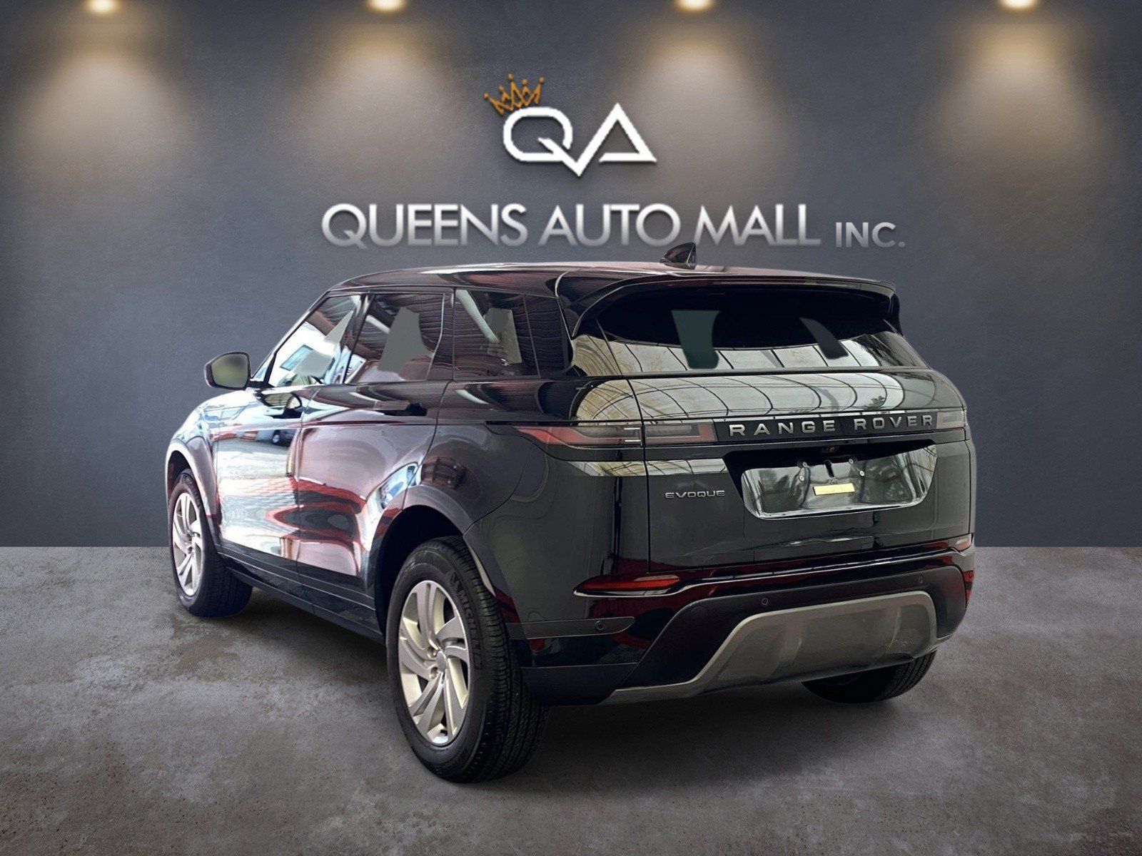 Used 2026 Land Rover Range Rover Evoque S AWD/4WD image 4