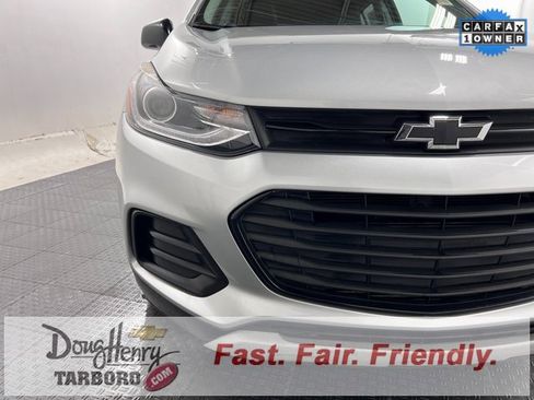 Used 2019 Chevrolet Trax LT w/ Redline Edition image 10