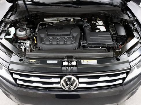 Used 2021 Volkswagen Tiguan SE R-Line image 29