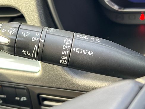 Used 2022 Chevrolet Suburban Z71 image 37