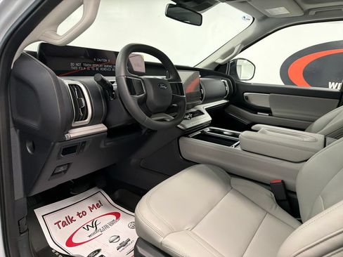 New 2026 Ford Expedition Active RWD image 11