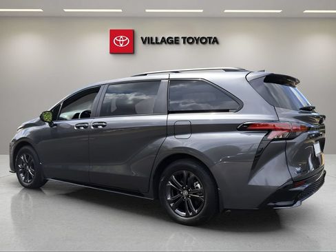 Certified 2025 Toyota Sienna XSE w/ XSE Plus Package AWD/4WD image 3