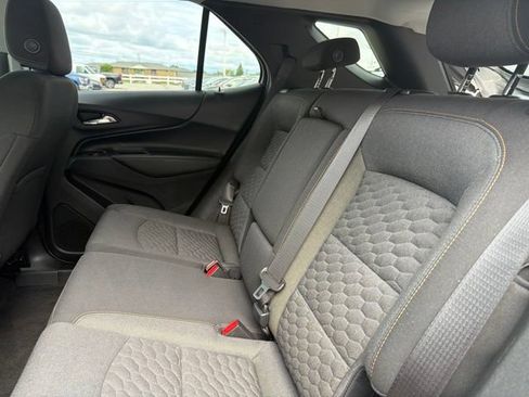 Used 2018 Chevrolet Equinox LT FWD image 19