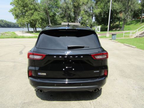 Used 2024 Ford Escape ST-Line w/ Tech Pack #1 AWD/4WD image 3
