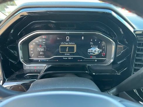 Used 2025 GMC Sierra 1500 Elevation AWD/4WD image 15