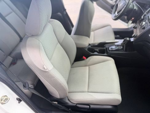 Used 2014 Honda Civic LX image 13