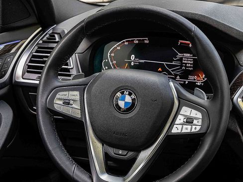 Used 2024 BMW X4 xDrive30i w/ Parking Assistance Package AWD/4WD image 10