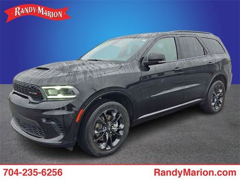 Used 2024 Dodge Durango GT image 1