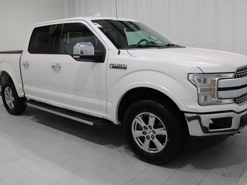 Used 2018 Ford F150 Lariat w/ Equipment Group 502A Luxury AWD/4WD image 4