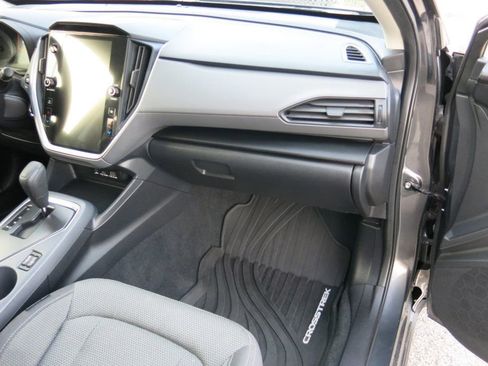 Used 2024 Subaru Crosstrek 2.0i Premium image 12