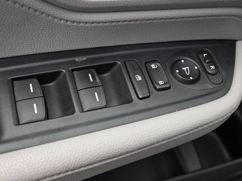 Used 2023 Honda Odyssey EX-L image 4