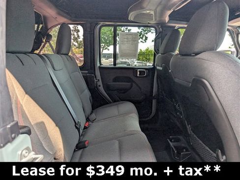 Used 2024 Jeep Wrangler Unlimited Rubicon w/ Convenience Group image 8