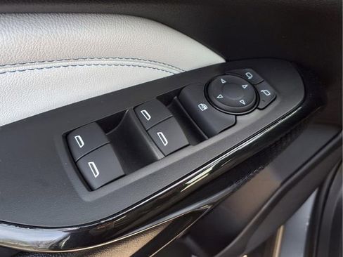 New 2026 Chevrolet Trax LT image 17