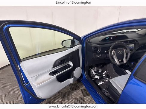 Used 2014 Toyota Prius C One image 31