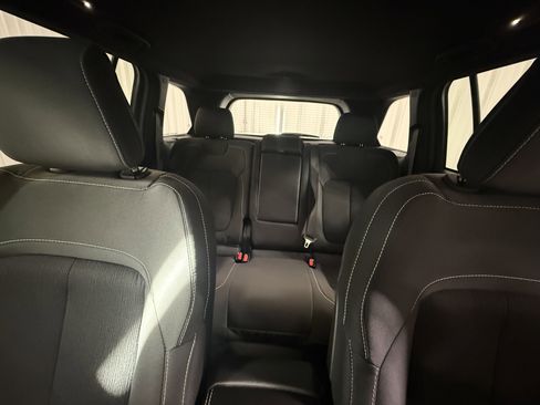 Used 2024 Jeep Grand Cherokee Laredo w/ Luxury Tech Group I image 28