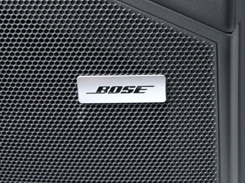Certified 2025 Porsche Cayenne AWD/4WD image 23
