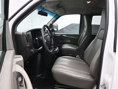 Used 2014 Chevrolet Express 3500 LS RWD image 12