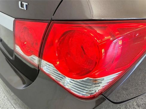 Used 2015 Chevrolet Cruze LT FWD image 31