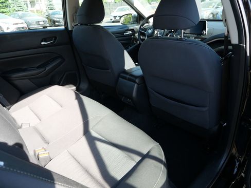 Used 2020 Nissan Altima 2.5 S AWD/4WD image 29