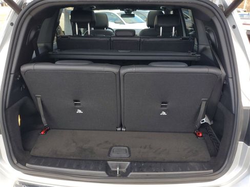 Used 2021 Mercedes-Benz GLB 250 4MATIC w/ Premium Package image 26