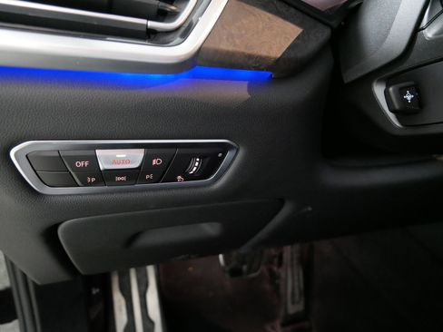 Used 2023 BMW X5 xDrive40i w/ M Sport Package image 26