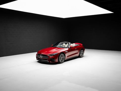 Used 2022 Mercedes-Benz SL 55 AMG 4MATIC w/ Driver Assistance Package image 87