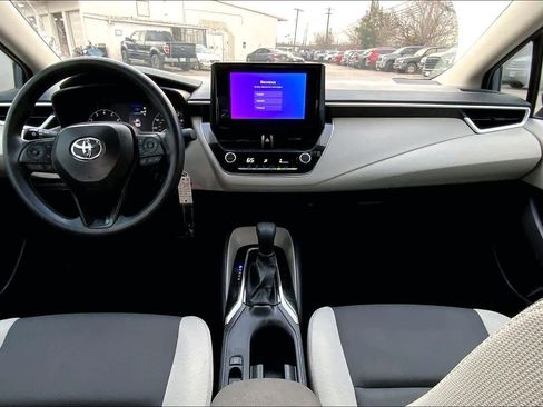 Used 2024 Toyota Corolla LE image 15