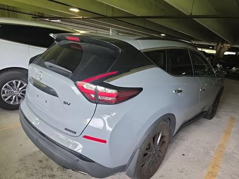 Used 2023 Nissan Murano SV w/ SV Midnight Edition Package FWD image 3