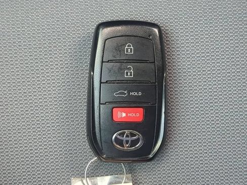 Used 2025 Toyota Corolla SE FWD image 33