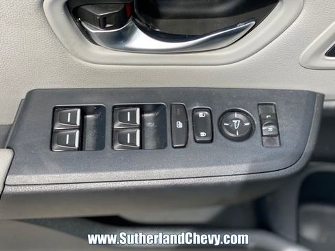 Used 2025 Honda Pilot Touring image 14