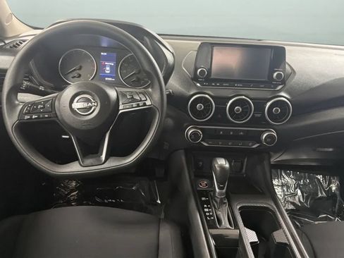 Used 2024 Nissan Sentra S FWD image 11